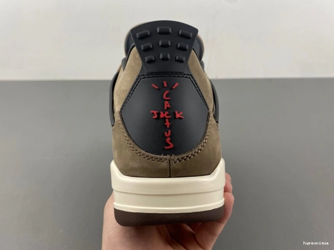 HYPE Brown Air AJ4-882335 4 x Jordan Travis TS Scott Retro 0817